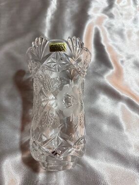 Imperial 24% Lead Crystal Vase Made in Poland Frosted Floral Vintage